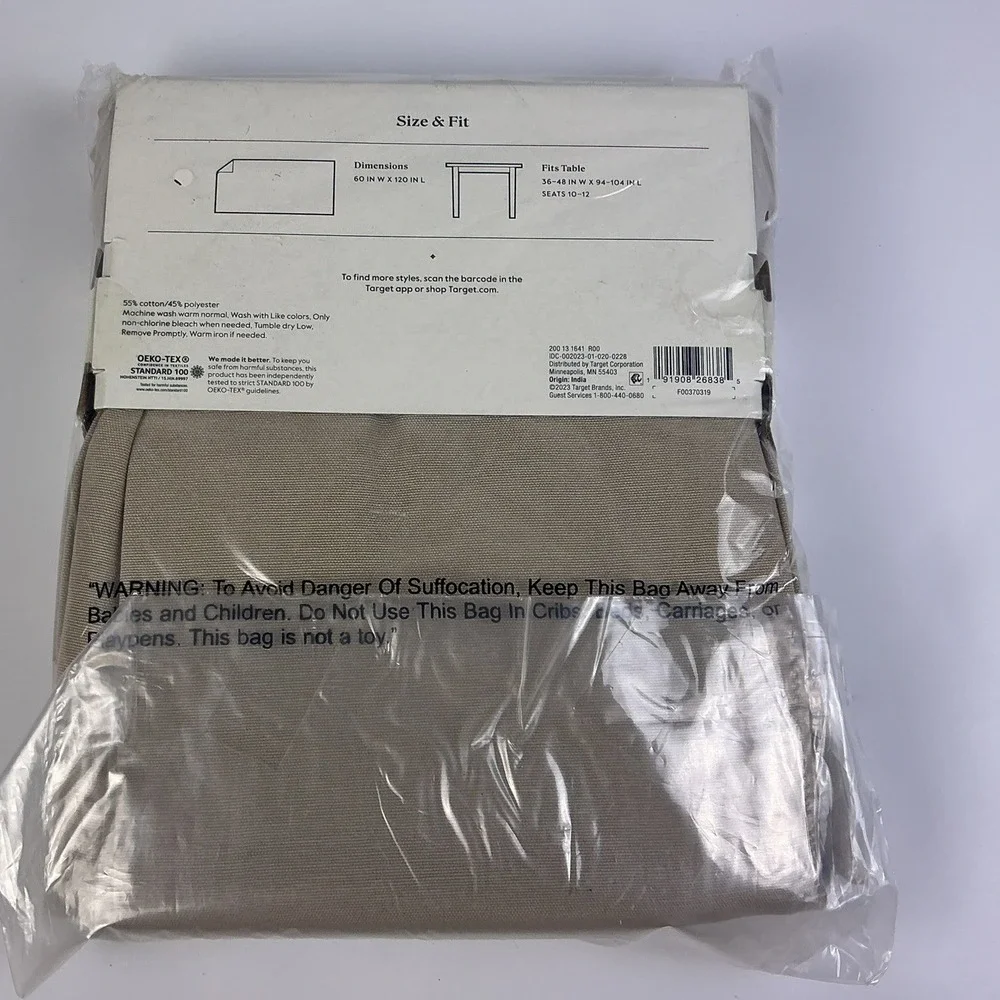 Threshold Rectangular Tablecloth 60 x 120 Seats 10–12 Machine Washable‎